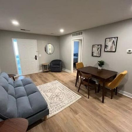 Aksarben Apt-Close To Uno & I80 オマハ エクステリア 写真