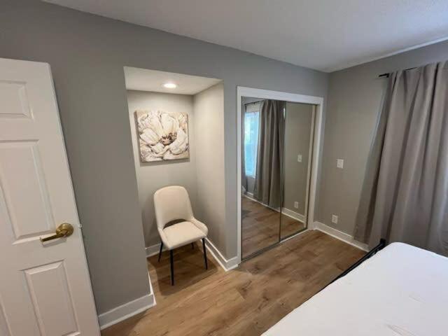 Aksarben Apt-Close To Uno & I80 オマハ エクステリア 写真